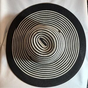 SLOGGERS Hat Black White Stripes Pull String New Without Tags